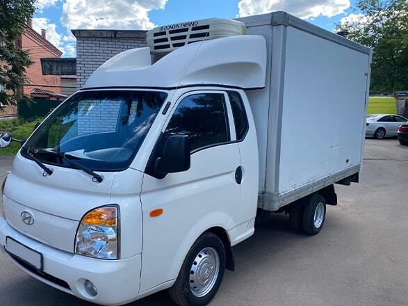 Разбитый Ford Transit после ремонта в Win-Bus